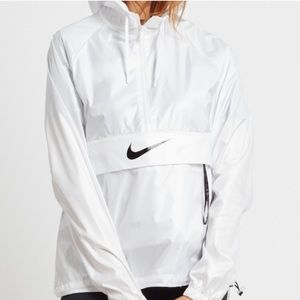 nike packable windbreaker
